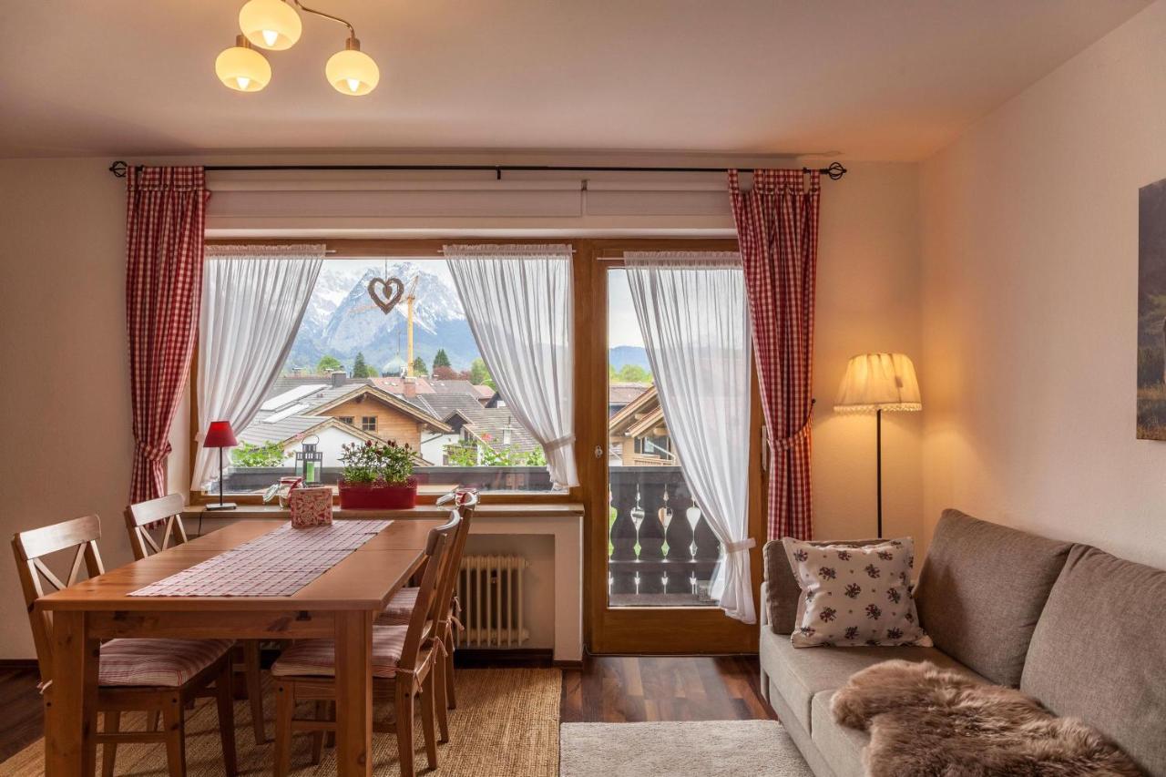Ferienwohnung Bergblick Garmisch-Partenkirchen Luaran gambar