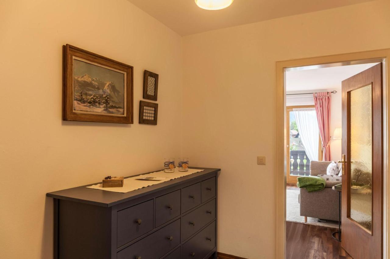 Ferienwohnung Bergblick Garmisch-Partenkirchen Luaran gambar